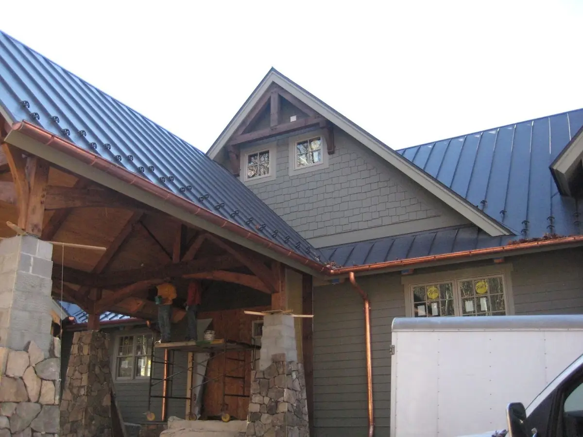 Craftsman Roofing team delivering quality roofing work in Pratts